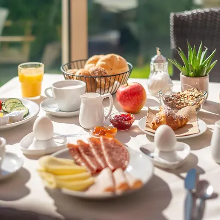 Hotel Garni Erika 3*